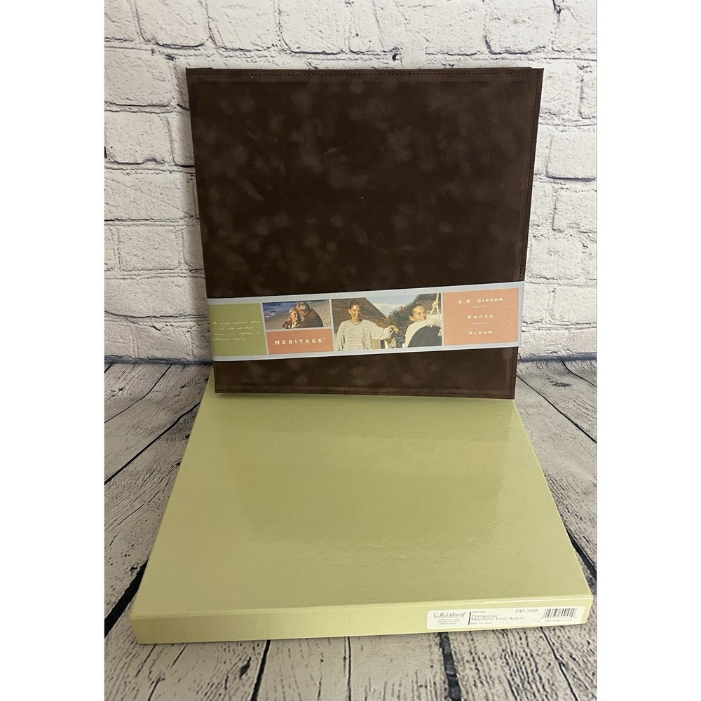 C.R. Gibson Heritage Brown Suede 12 x 12 Scrapbook Album 16 Pages